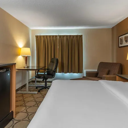 Comfort Inn West-3